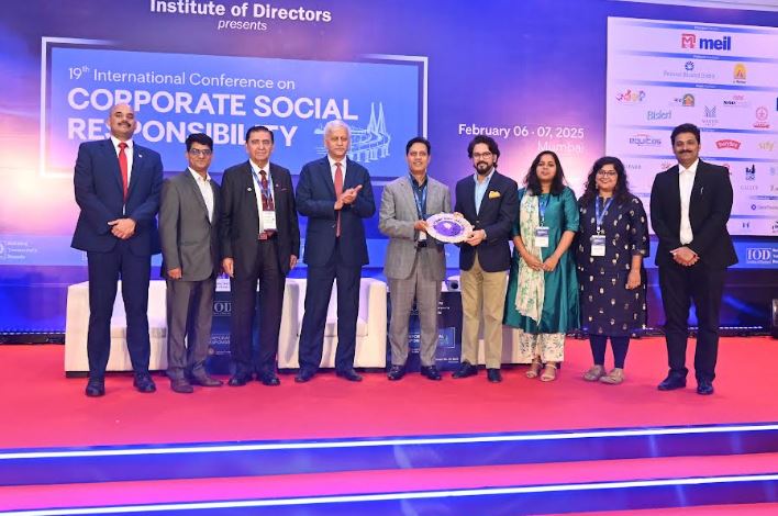 SMFG India Credit Wins the Prestigious Golden Peacock Award for Corporate Social Responsibility 2024