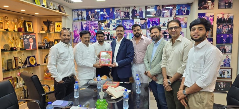 Ready-to-Guide Entrepreneurs to Export to Dubai - Dhananjay Datar