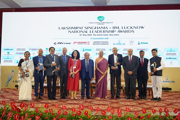 IIM Lucknow and JK Organisation Host Prestigious Leadership Awards, Honouring India's Changemakers