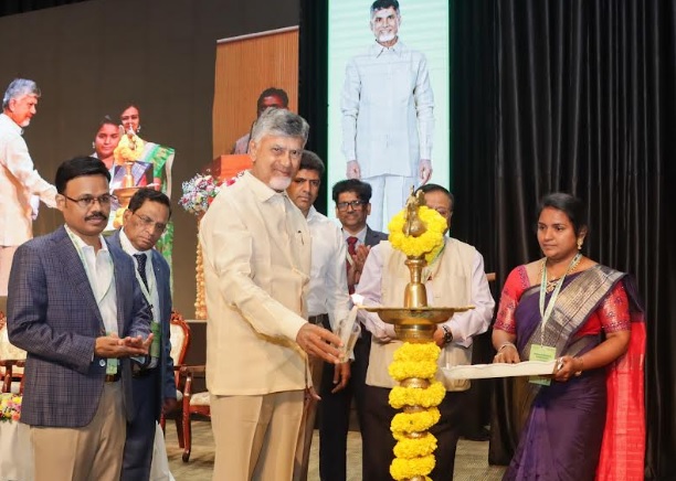"Andhra Pradesh to be a Green Hydrogen Valley" - Declared Honourable CM Sri Chandrababu Naidu at the Green Hydrogen Summit 2025, SRM AP